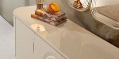 Farella Dining Room Set